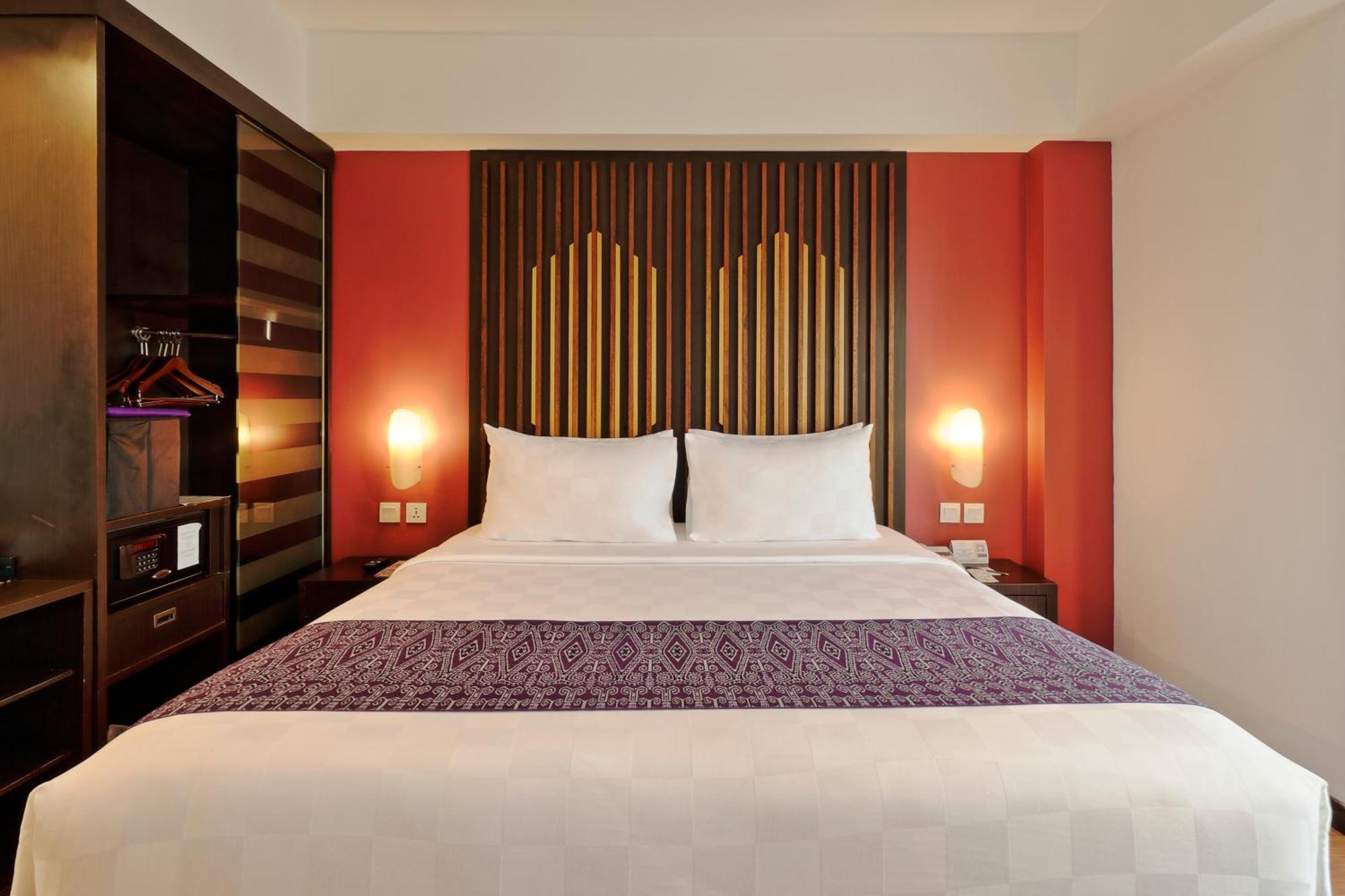 Mercure Pontianak City Center Exterior foto
