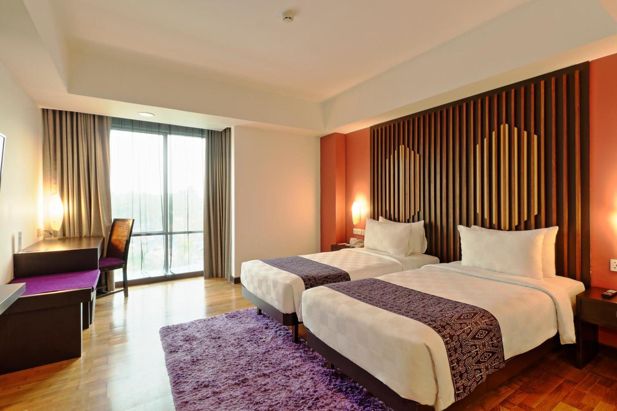 Mercure Pontianak City Center Exterior foto
